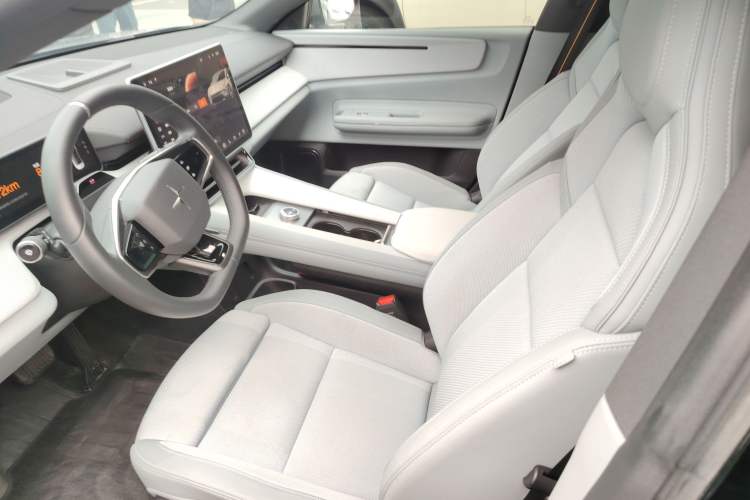 Used Polestar 4 2023 Single-Motor Long-Range PLUS Left Front Seat