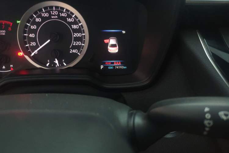 Used Toyota Levin 2019 185T CVT Luxury Edition China V Standard Odometer Close Up