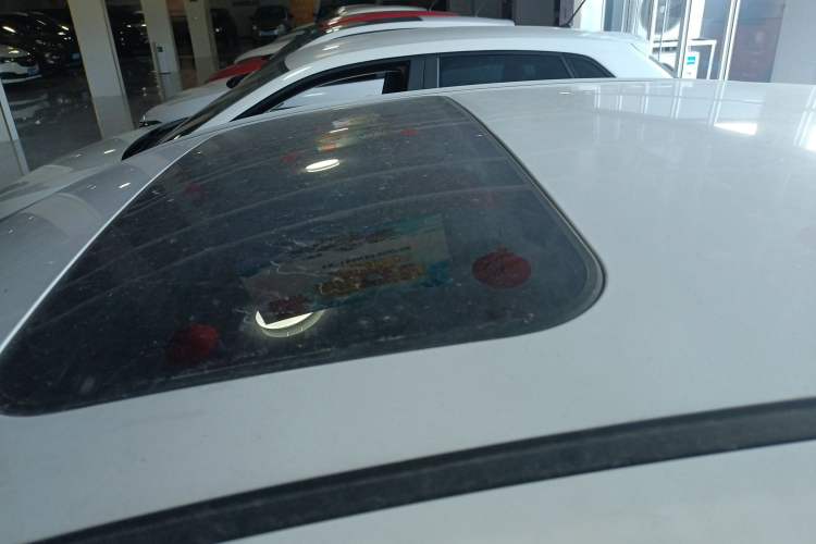 Used Geely Auto Emgrand 2019 Leading Edition 1.5L CVT Upward Asian Games Edition China VI
