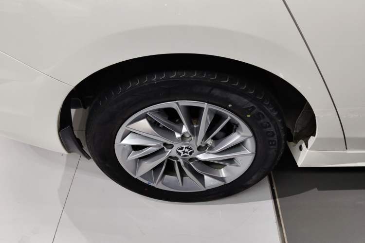 Used Venucia D60 2021 PLUS 1.6L XL CVT Yue Ling Edition
