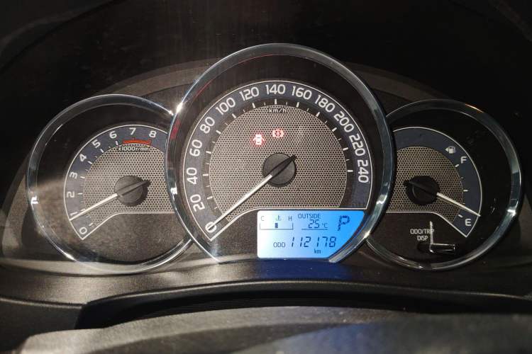 Used Toyota Corolla 2014 1.6L CVT GL Instrument Cluster