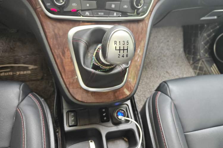 Used Haval H6 2015 Revised Version Sport Edition 1.5T Manual Transmission Two-Wheel Drive Elite Grade