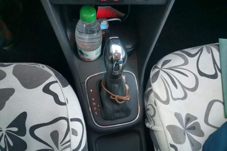 Used Volkswagen Polo 2014 1.6L Automatic Comfort Edition