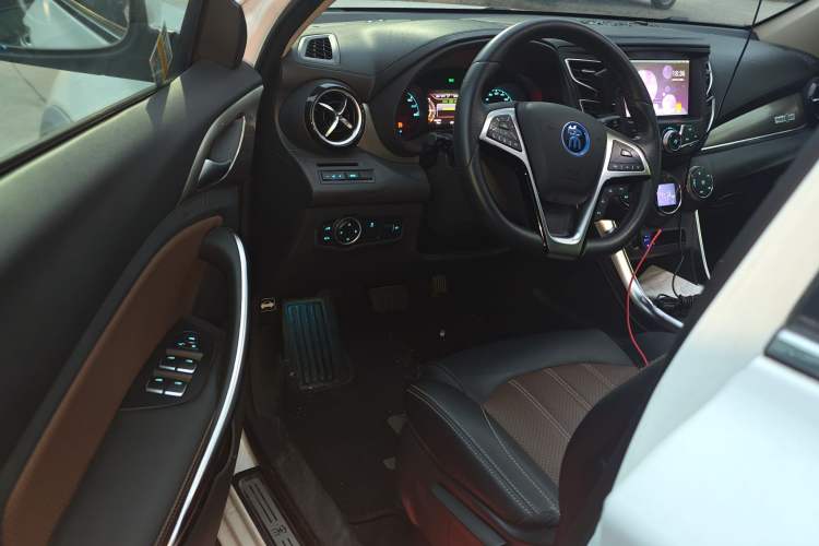 Used BYD Song New Energy 2017 Song DM 1.5TID All-Wheel Drive Luxury Model