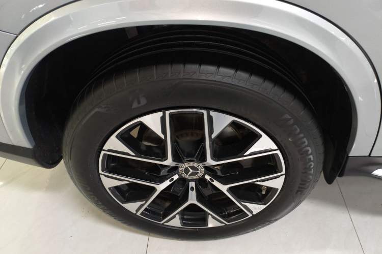 Used Mercedes-Benz GLC 2023 GLC 260 L 4MATIC Luxury 7-Seater Right Rear Wheel Hub