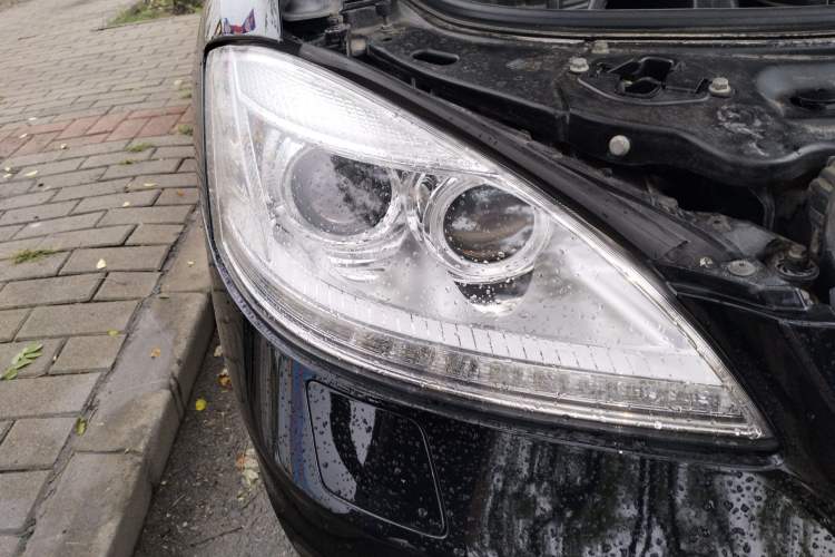 Used Mercedes-Benz S-Class 2011 S 350 L CGI 4MATIC Right Front Headlight