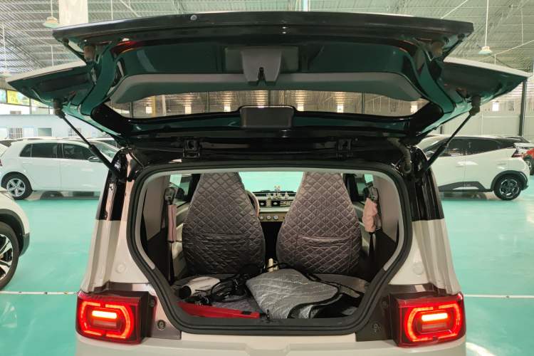 Used Wuling Hongguang MINIEV 2022 Macaron Fashion Edition Lithium-Nickel-Cobalt-Alpha-oxide Trunk