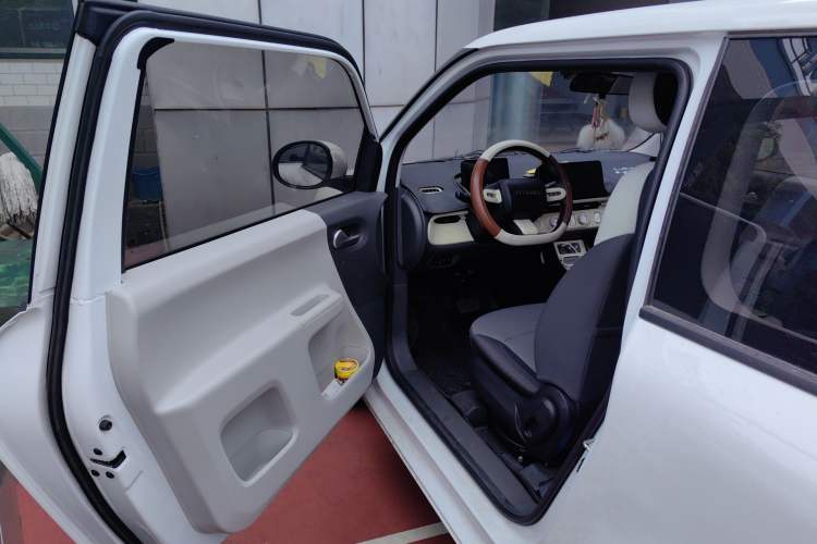 Used CHANGAN NEVO Lumin 2023 301km Honey Dew Edition Driver Seat