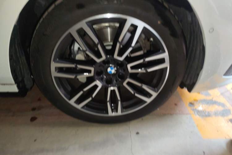 Used BMW 5 Series 2025 530Li Leading Model M Sport Package
