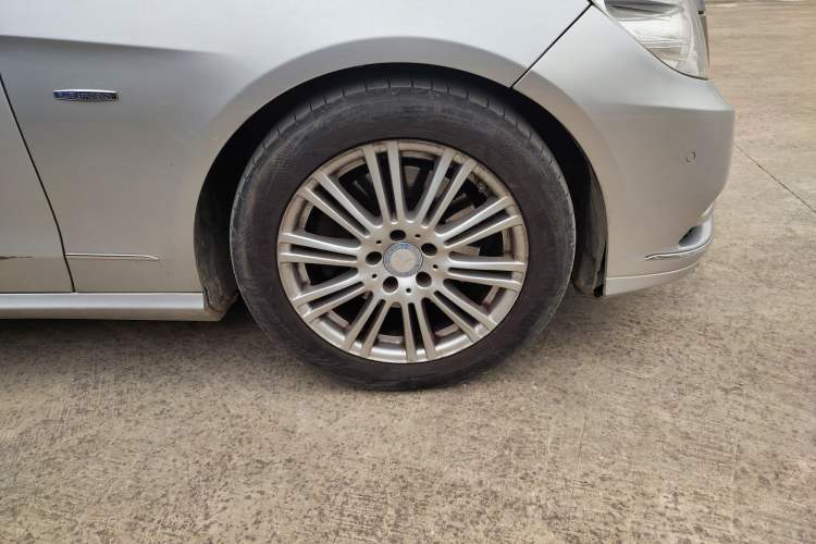 Used Mercedes-Benz E-Class 2011 E 200 L CGI Elegant Model