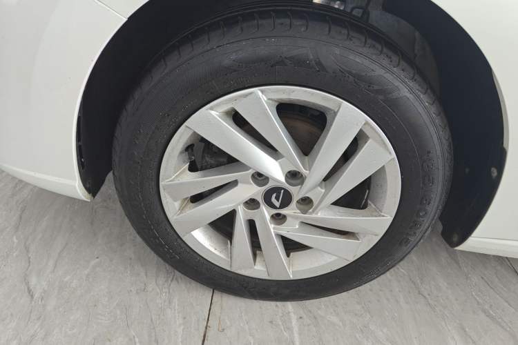 Used Jetta VA3 2021 1.5L Automatic Enjoyment Edition Left Front Wheel Hub