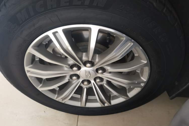 Used Cadillac XT5 2018 25T Luxury Model