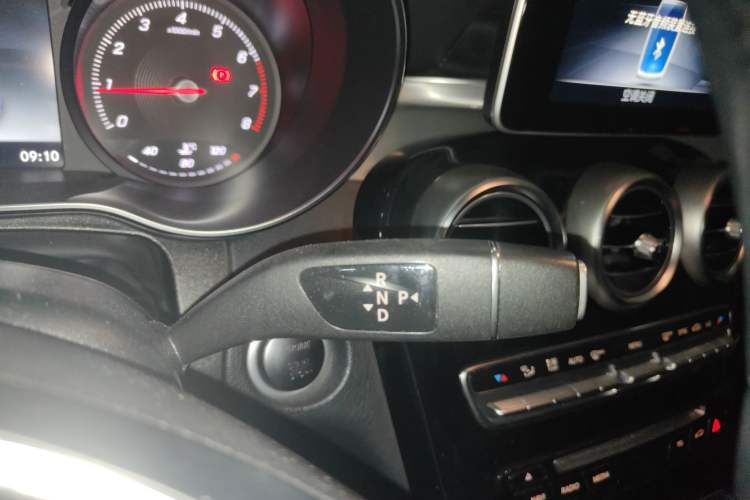 Used Mercedes-Benz GLC Coupe 2019 GLC 200 4MATIC Coupe SUV Gear Lever