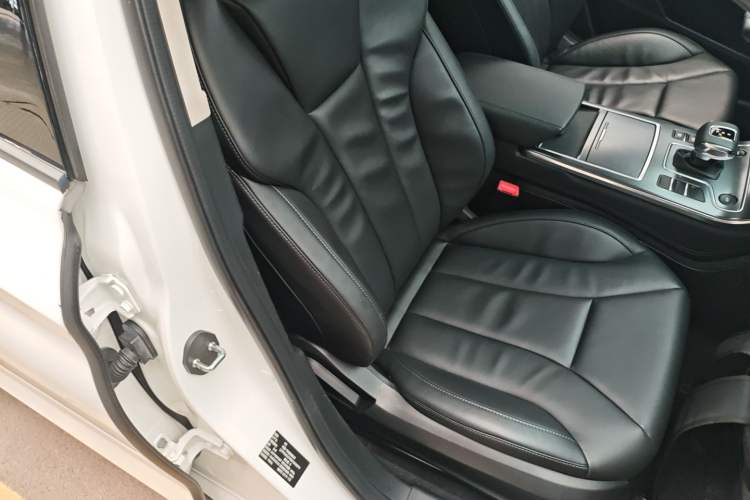 Used Hongqi H5 2022 Classic Model 1.8T Automatic Smart Connect Flagship Edition