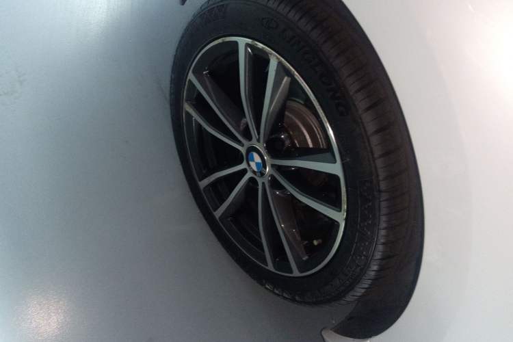 Used BMW 2 Series (Import) 2018 220i Sport Design Package
