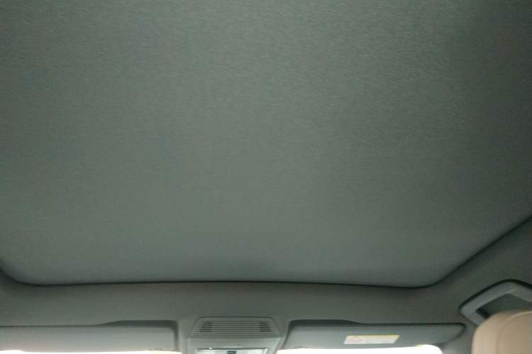 Used Volkswagen ID.UNYX 2025 Ultra Model Headliner