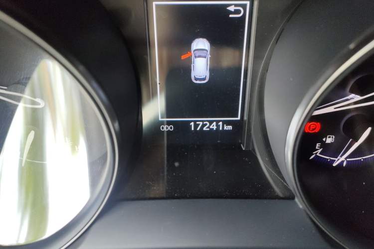 Used Toyota IZOA 2018 2.0L Yichi Version China VI Standard
