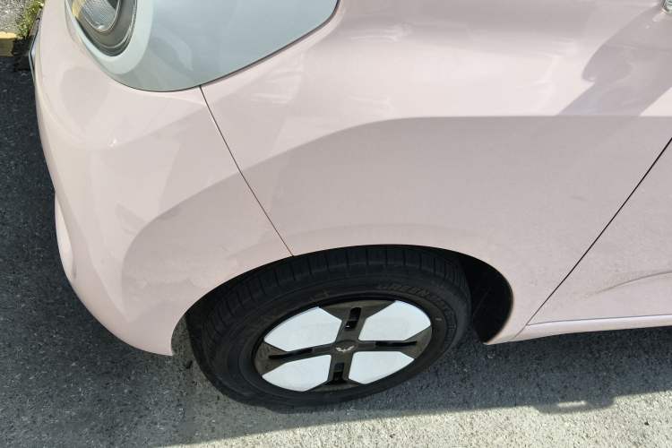 Used Wuling Hongguang MINIEV 2024 3rd Generation 215km Advanced Version Left Front Wheel Hub