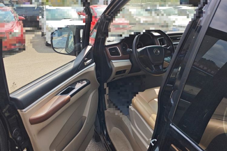 Used FORTHING Lingzhi 2019 M5L 1.6L 7-Seater Base Model China VI Standard Driver Seat