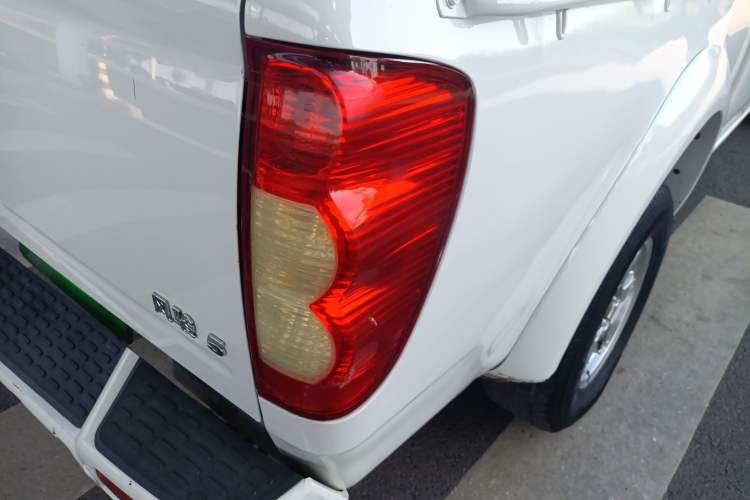 Used Great Wall Wingle 5 2021 2.0T Diesel Two-Wheel Drive Elite Version Big Double Cab China VI Standard GW4D20M