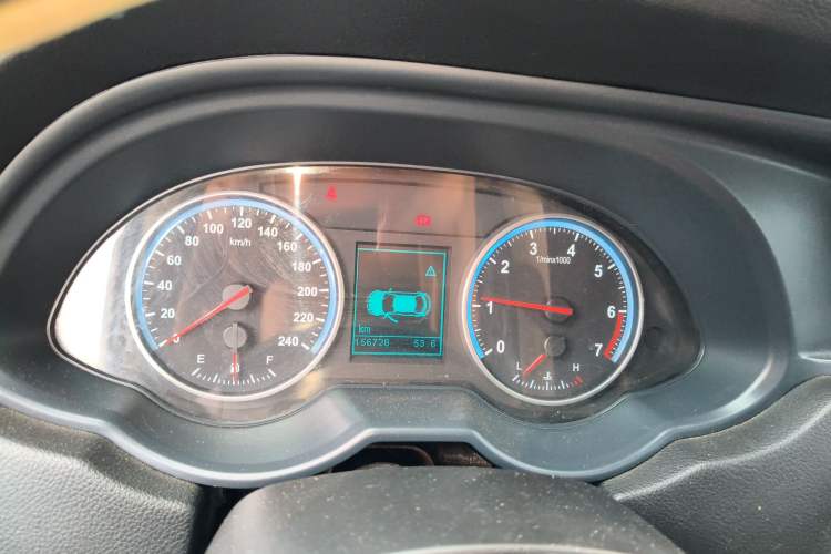 Used Brilliance V5 2014 1.6L Manual Comfort Model