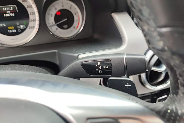 Used Mercedes-Benz GLK-Class 2015 GLK 260 4MATIC Dynamic Edition Ultimate Version Gear Lever