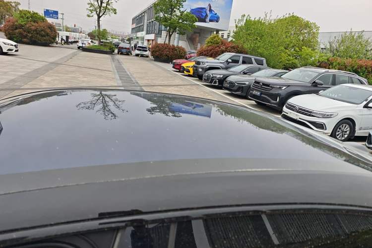 Used Avatr 06 2025 Pro Range-Extended Edition Roof