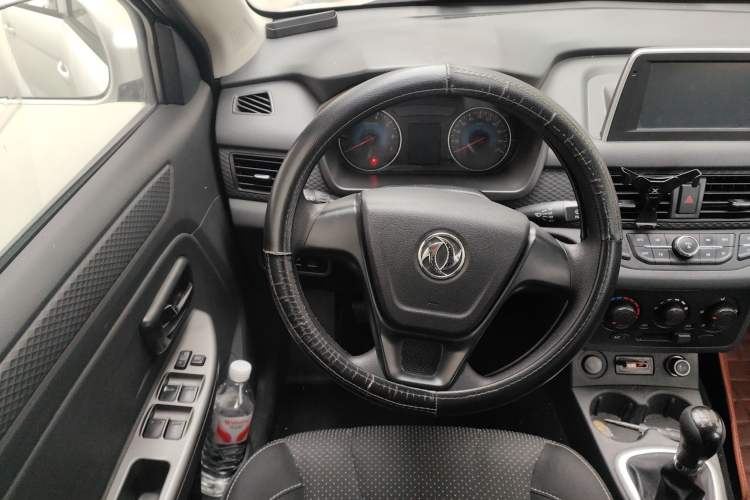 Used Dongfeng Fengon 330 