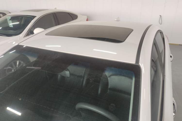 Used Hyundai Elantra (6th Generation / Lingdong) 2016 1.6L Automatic ZhiXuan – Elite Version