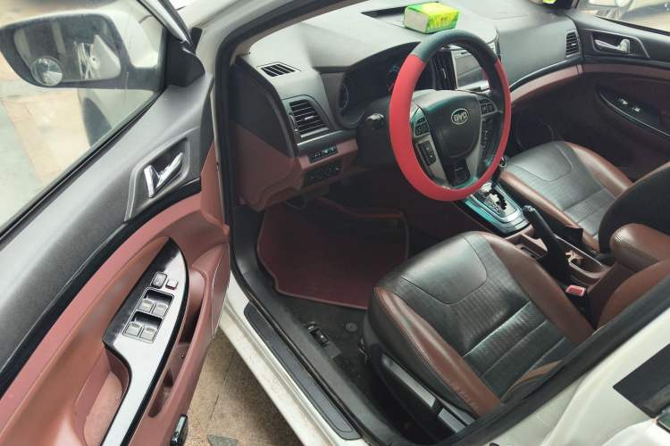 Used BYD Surui 2015 Revised Version 1.5L Automatic Luxury Edition