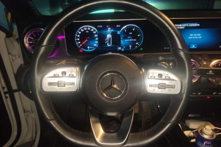 Used Mercedes-Benz A-Class 2020 Restyled A 200 L Sport Sedan Fashion Version
