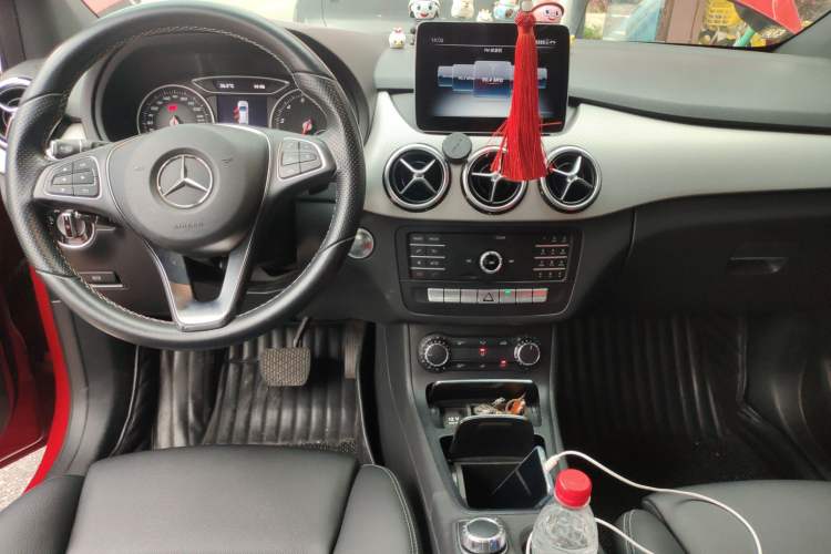 Used Mercedes-Benz B-Class 2017 B 200 Sport Edition Center Console