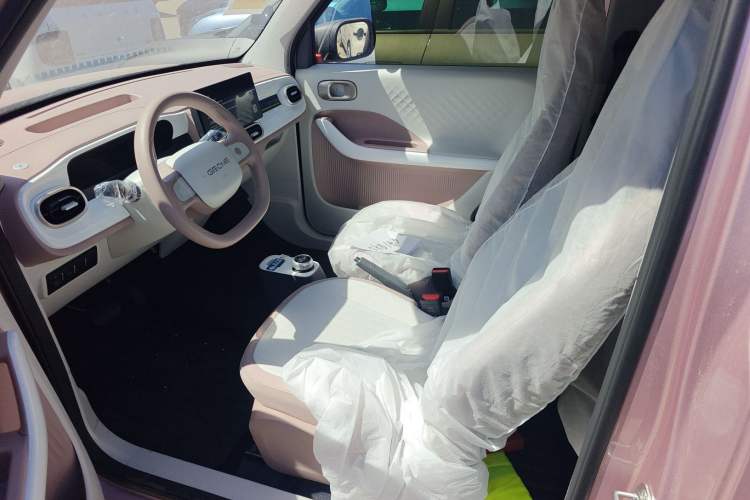 Used Geely Galaxy Panda 2025 210 km – Yuanqi Bear