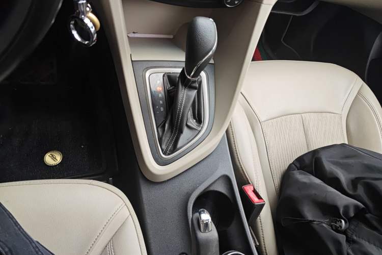 Used Buick GT 2016 15N Automatic Elite Edition Gear Lever