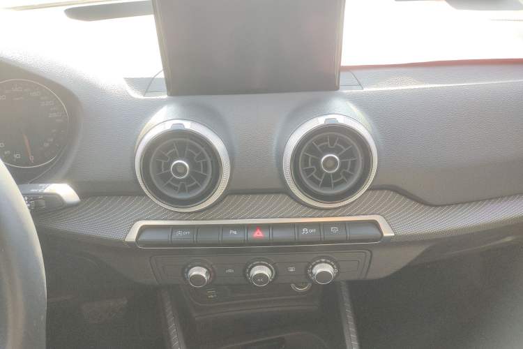 Used Audi Q2L 2022 35 TFSI Progressive Dynamic Edition
