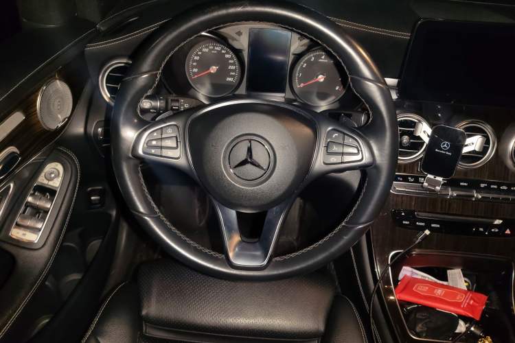 Used Mercedes-Benz GLC 2017 GLC 260 4MATIC Dynamic Edition
