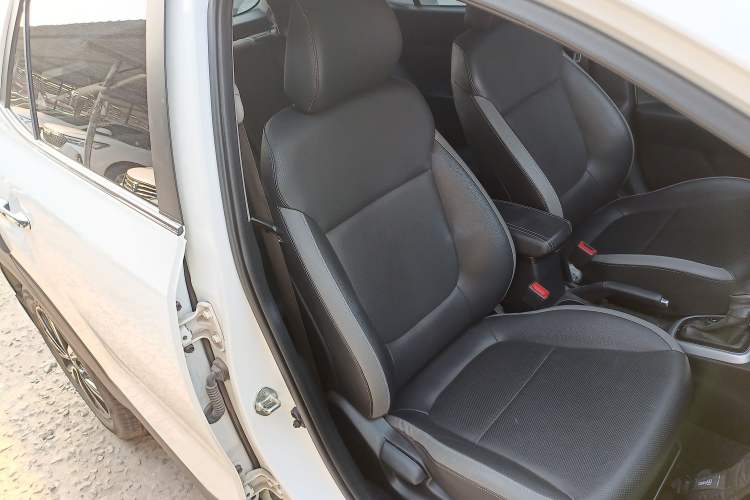 Used Kia kx1 Stonic 2019 1.4L Automatic Fun Edition China VI