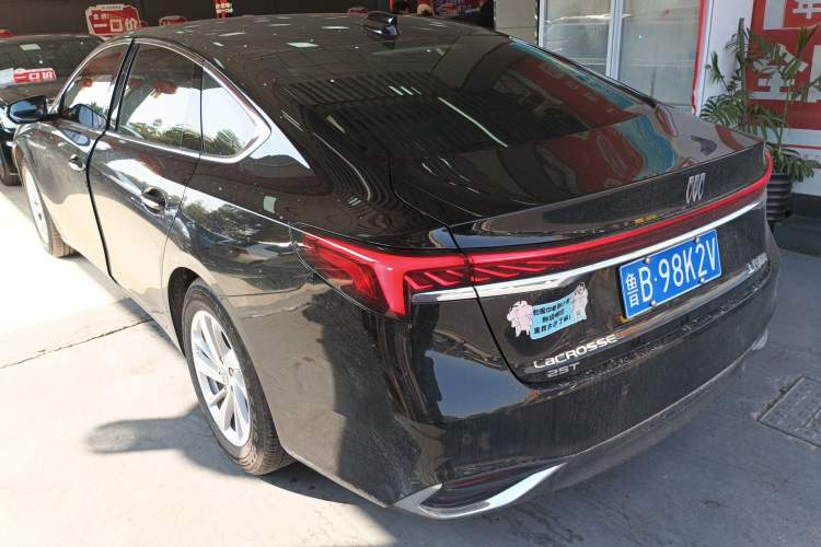 Used Buick LaCrosse 2023 Restyled 25T Cross-Country Edition
