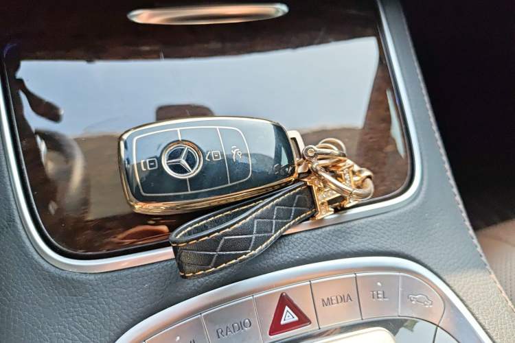 Used Mercedes-Benz S-Class 2019 S 320 L
