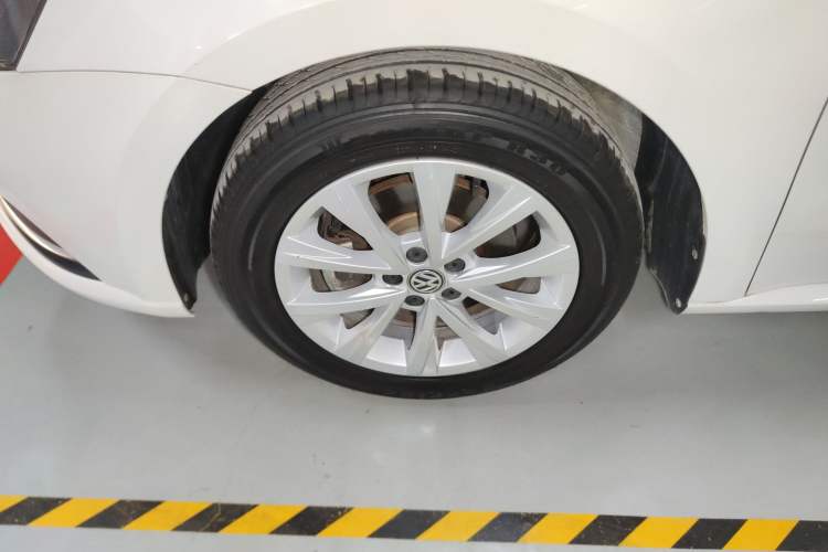 Used Volkswagen Lavida 2017 1.6L Automatic Comfort Edition