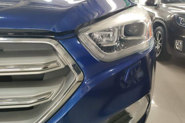 Used Ford Kuga 2018 EcoBoost 180 Two-Wheel-Drive Luxury Wing Edition
