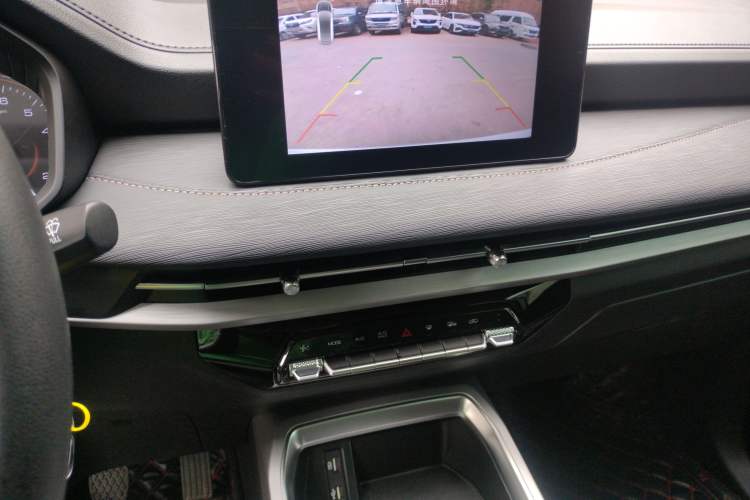 Used Wuling Jiachen 2022 1.5T Manual Comfort & Dynamic Version