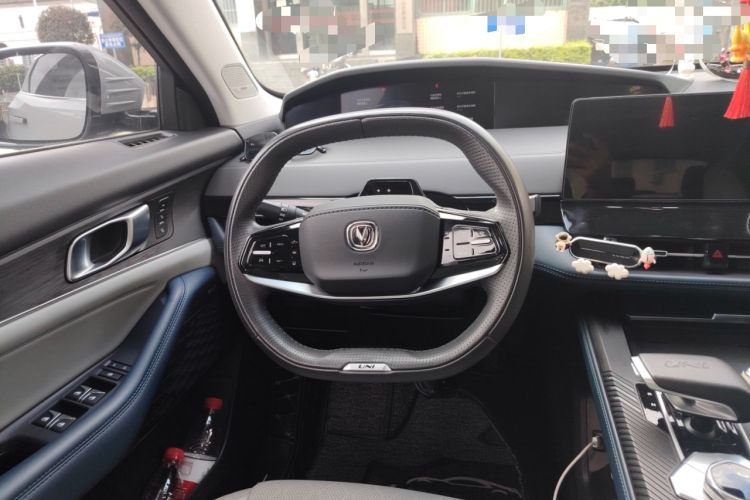 Used Changan UNI-K iDD 2022 Blue Whale iDD 130km 1.5T Prestige Model
