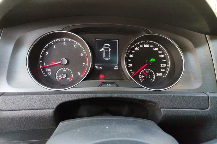 Used Volkswagen Golf 2015 1.4TSI Automatic Luxury Model