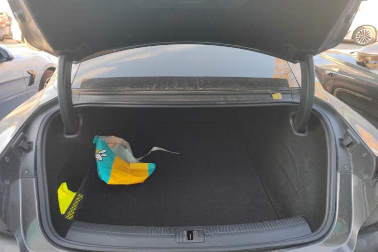 Used IM L7 2022 Dynamic Model