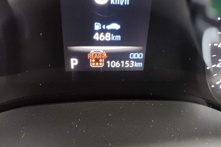 Used Toyota SIENNA 2021 2.5L Hybrid Premium Edition Odometer Close Up