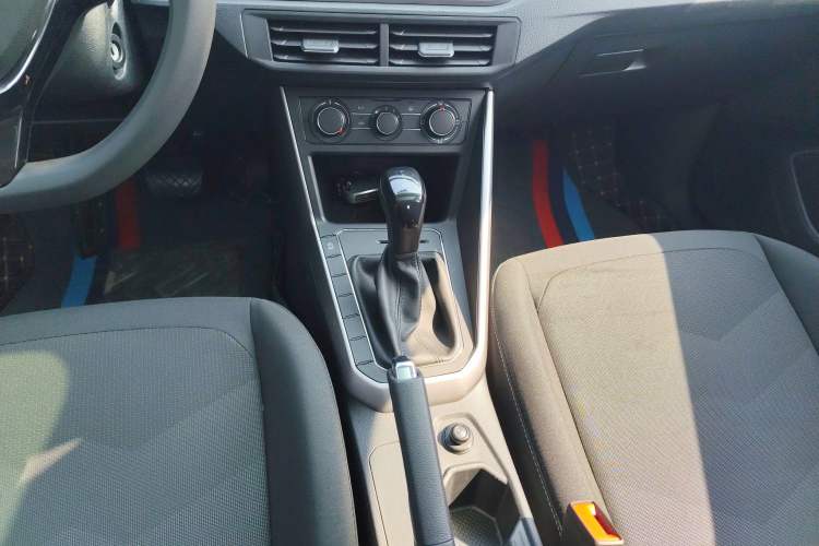 Used Volkswagen Polo 2019 Plus 1.5L Automatic Panoramic Enjoyment Edition Gear Lever
