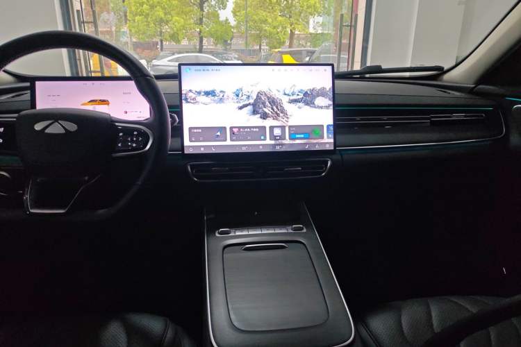 Used Chery Fengyun A8L 2025 1.5 TGDI 145 km Luxury Version Audio And AC Panel