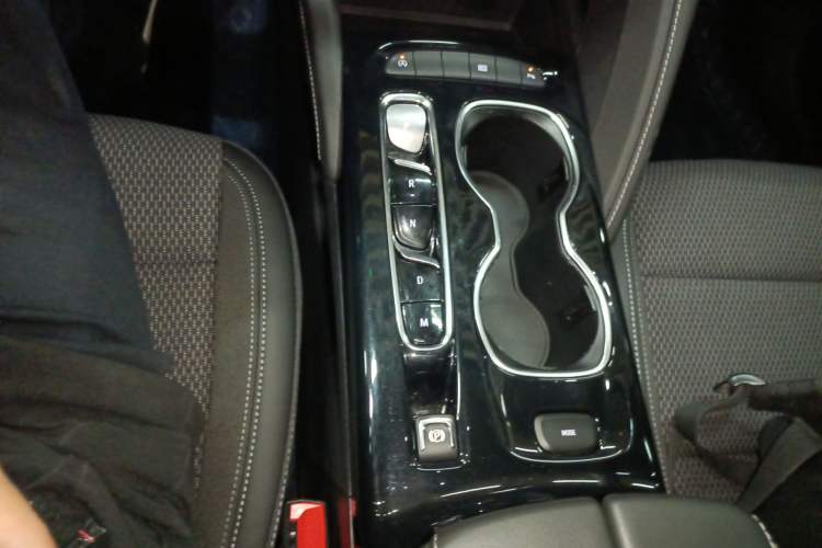 Used Buick Envision 2022 Encore S 552T Two-Wheel Drive Elite Model