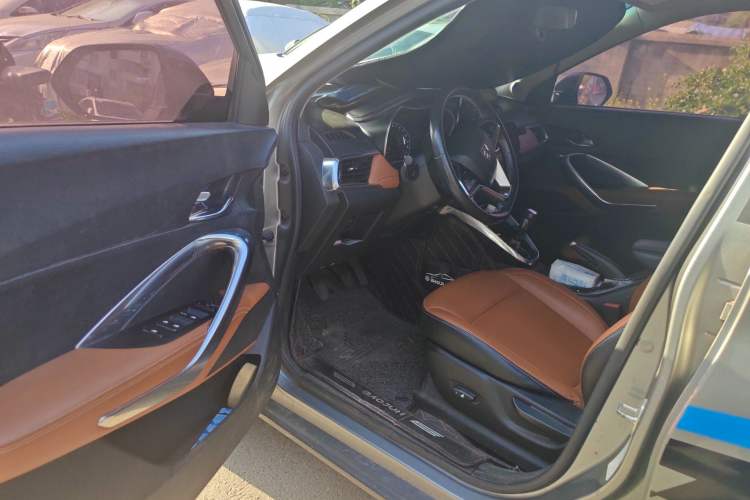 Used Baojun 510 2017 1.5L Manual Luxury Model
